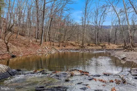 View/Area - 1636 Eckerd Ln, Berkeley Springs, WV 25411 photo 2 of 8
