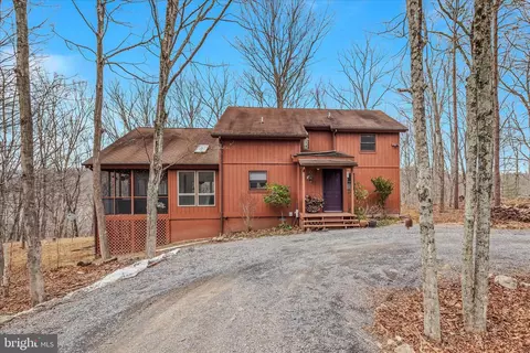Exterior - 139 Cardinal Ln, Berkeley Springs, WV 25411 photo 17 of 19