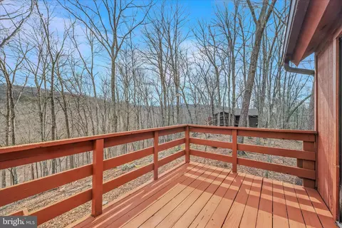 Exterior - 139 Cardinal Ln, Berkeley Springs, WV 25411 photo 8 of 19