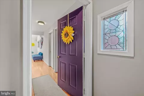 Entry Way - 139 Cardinal Ln, Berkeley Springs, WV 25411 photo 2 of 4