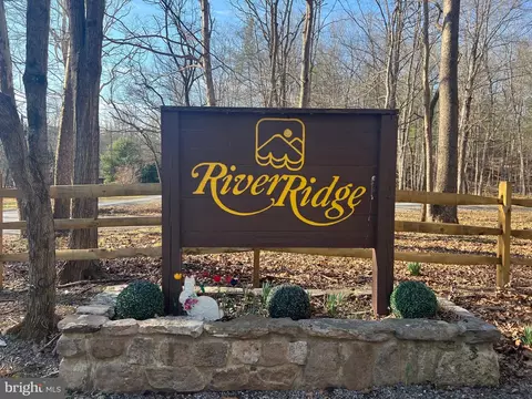 1417 Sideling Mountain Trl, Great Cacapon, WV 25422