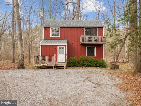 442 Foggy Bottom Ln, Berkeley Springs, WV 25411