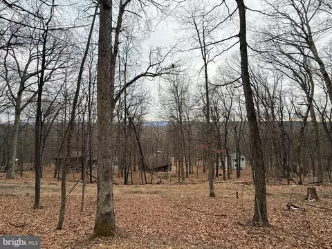 Warblers Way, Berkeley Springs, WV 25411