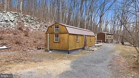 117 Roberts Rd, Great Cacapon, WV 25422
