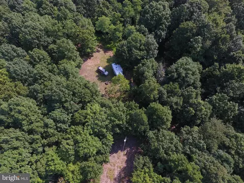 1840 Shade Ln, Berkeley Springs, WV 25411