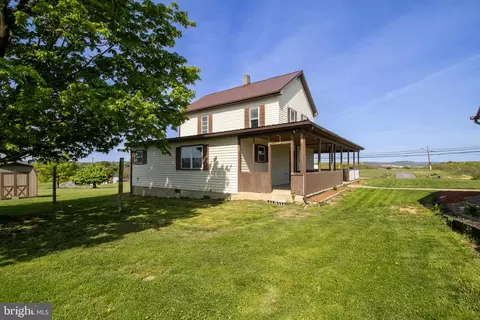 12 Ridersville Rd, Berkeley Springs, WV 25411