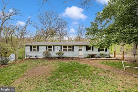 360 Bernice Dr, Hedgesville, WV 25427