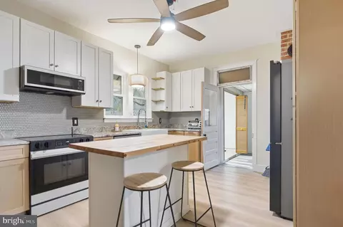 Kitchen - 40 Mable Ln, Berkeley Springs, WV 25411 photo 1 of 1