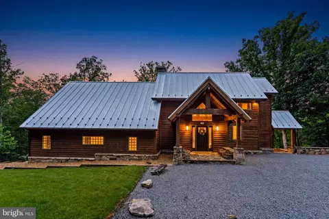 310 Red Gate Retreat Way, Berkeley Springs, WV 25411