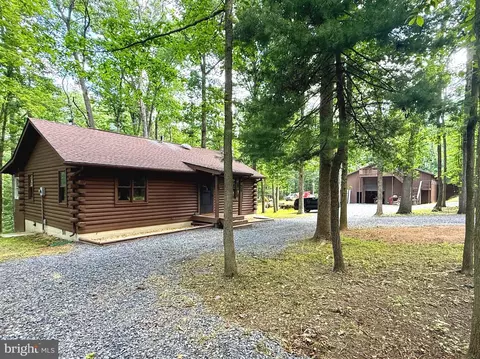 88 Bushy Tail Trl, Hedgesville, WV 25427