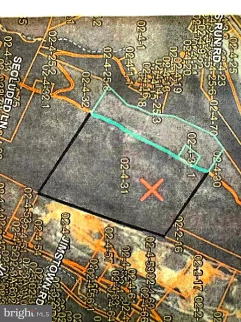 grasshopper hollow trail, Berkeley Springs, WV 25411