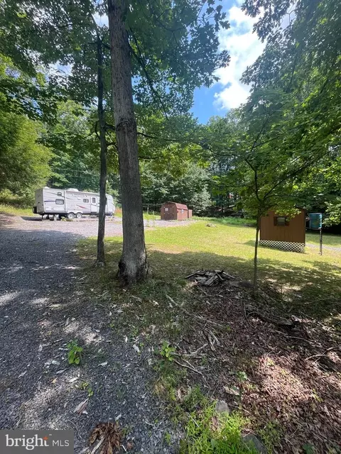 83 Seneca Ridge Rd, Great Cacapon, WV 25422