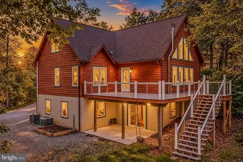 175 Chase Woods Ln, Great Cacapon, WV 25422
