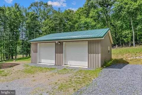 Exterior - 37 Paynes Ln, Berkeley Springs, WV 25411 photo 14 of 16