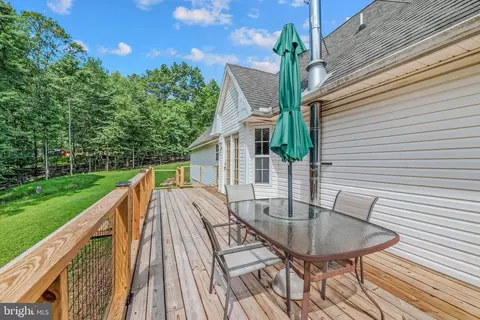 Exterior - 37 Paynes Ln, Berkeley Springs, WV 25411 photo 8 of 16