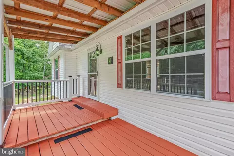 Exterior - 37 Paynes Ln, Berkeley Springs, WV 25411 photo 4 of 16