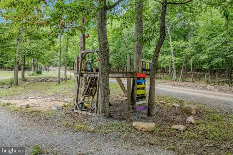 Exterior - 37 Paynes Ln, Berkeley Springs, WV 25411 photo 13 of 16