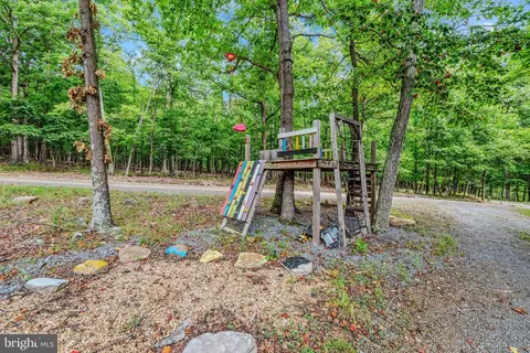 Exterior - 37 Paynes Ln, Berkeley Springs, WV 25411 photo 12 of 16