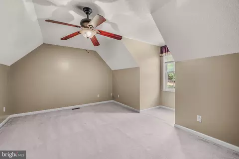 Bedroom - 37 Paynes Ln, Berkeley Springs, WV 25411 photo 1 of 1