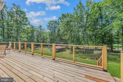 Exterior - 37 Paynes Ln, Berkeley Springs, WV 25411 photo 5 of 16