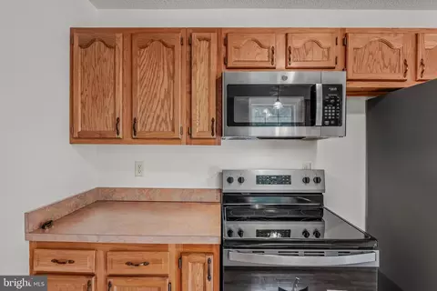 Kitchen - 37 Paynes Ln, Berkeley Springs, WV 25411 photo 2 of 5