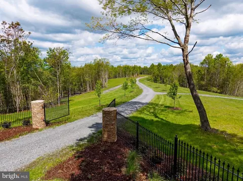 lot9 Gauley Ridge Rd, Mount Nebo, WV 26679