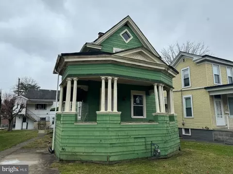 117 Paxton Ave, Wheeling, WV 26003