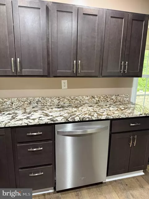 Kitchen - 32 Fairfax Dr, Wheeling, WV 26003 photo 4 of 4
