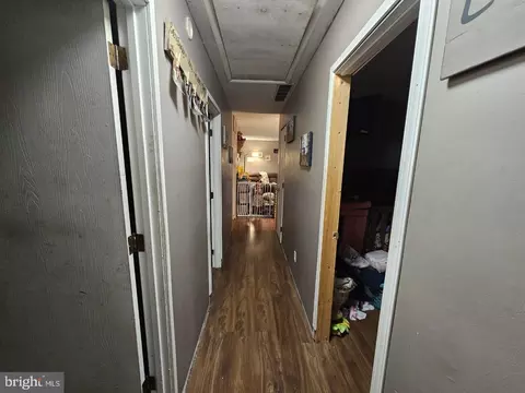 Entry Way - 105 Pine Ave, Wheeling, WV 26003 photo 3 of 4
