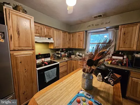 Kitchen - 105 Pine Ave, Wheeling, WV 26003 photo 1 of 2