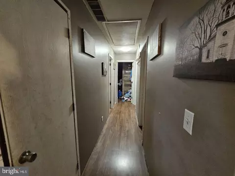 Entry Way - 105 Pine Ave, Wheeling, WV 26003 photo 4 of 4