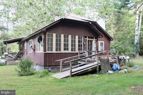 7837 Wesley Chapel Rd, Green Bank, WV 24944