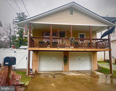 110 Caldwell St, Terra Alta, WV 26764