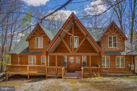 330 Windflower Dr, Terra Alta, WV 26764