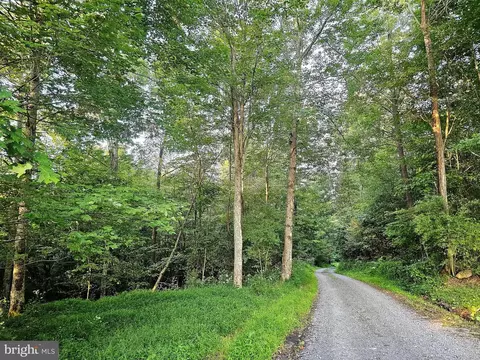 Tbd Deer Tracks Drive, Terra Alta, WV 26764