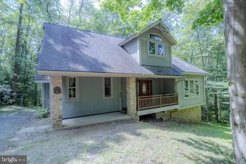 174 Sumac Ln, Terra Alta, WV 26764