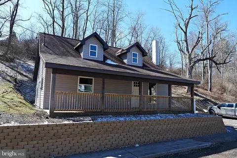 113 Ringer Ave, Terra Alta, WV 26764