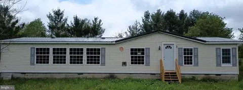 112 Old Grade Rd, Terra Alta, WV 26764
