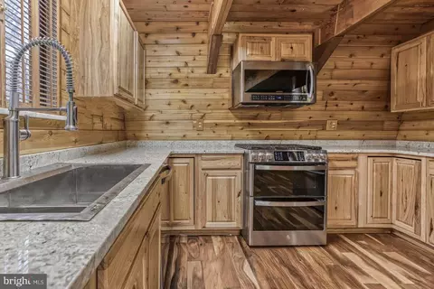 Kitchen - 1218 E Alpine Dr, Terra Alta, WV 26764 photo 1 of 3