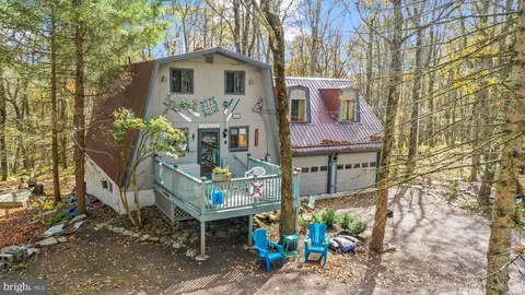 1218 E Alpine Dr, Terra Alta, WV 26764