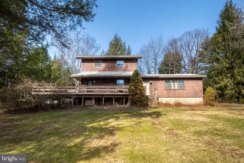 1157 Lakeford Rd, Terra Alta, WV 26764