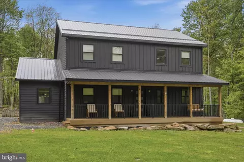 493 Galilee Rd, Bruceton Mills, WV 26525