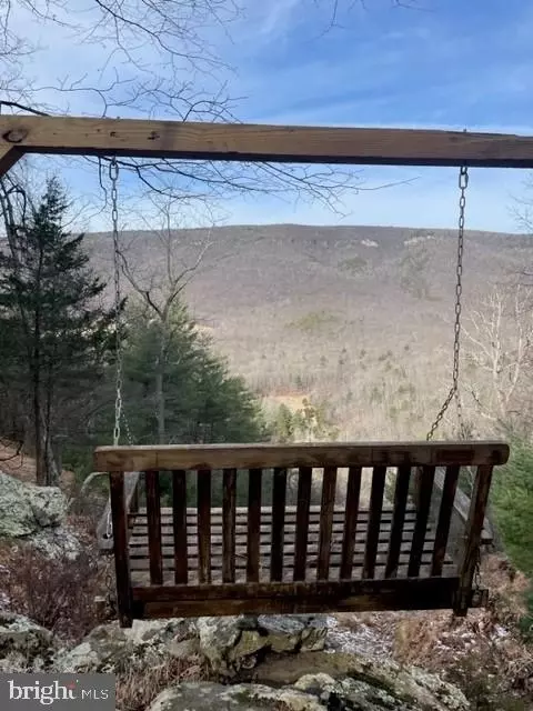 Reeds Creek Rd, Franklin, WV 26807