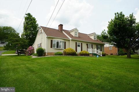 80 Dyer Ave, Franklin, WV 26807