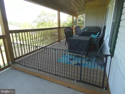 166 Carter Ln, Upper Tract, WV 26866 photo 5