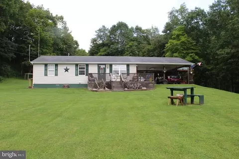 23 Elklick Rd, Seneca Rocks, WV 26884