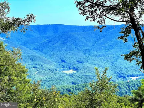 7751 Greenwalt Gap, Franklin, WV 26807