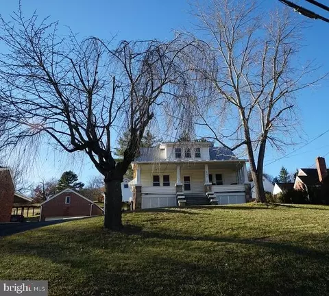 657 N Main St, Franklin, WV 26807