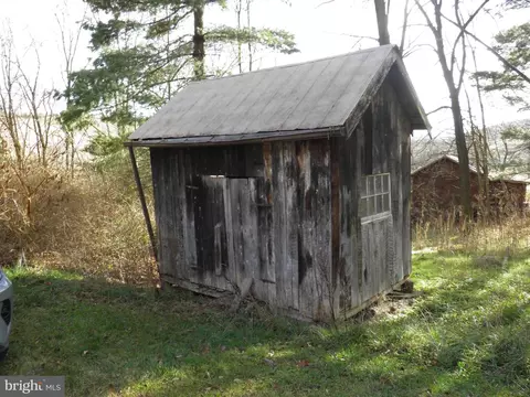 574 Jake Hill Rd, Upper Tract, WV 26866 photo 3