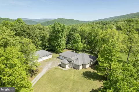 2509 Harman Hills Rd, Seneca Rocks, WV 26884